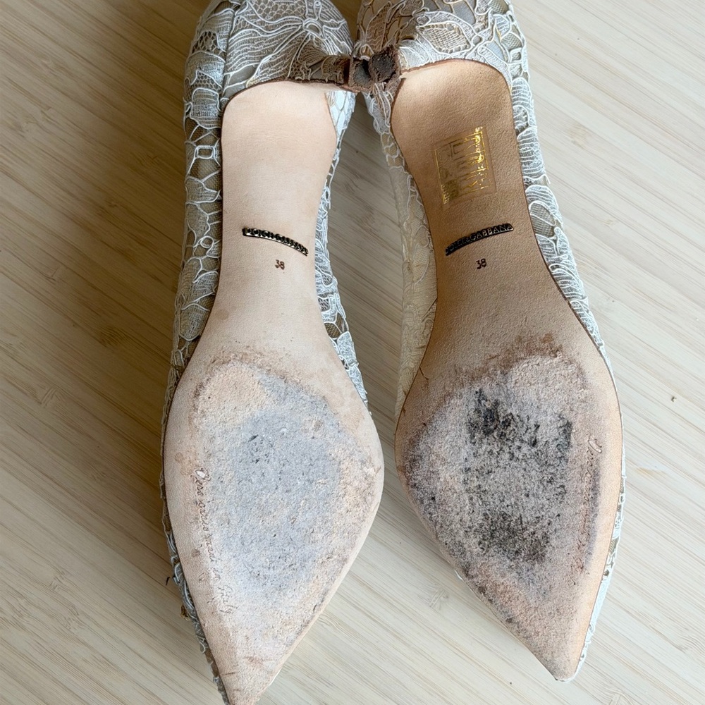Dolce&Gabbana Lace Embellished Women's Heels - Picture 4 of 9